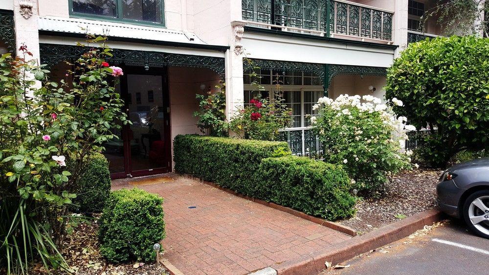 Victoria House Motor 4* Croydon